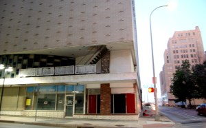 Red 9pm under the Statler Hilton